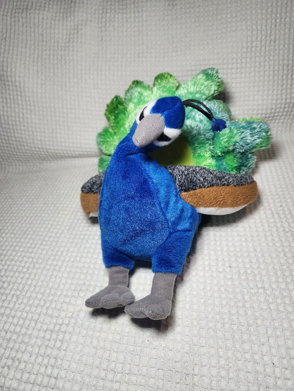 Wild Republic peacock plush stuffed animal - Picture 5 of 8